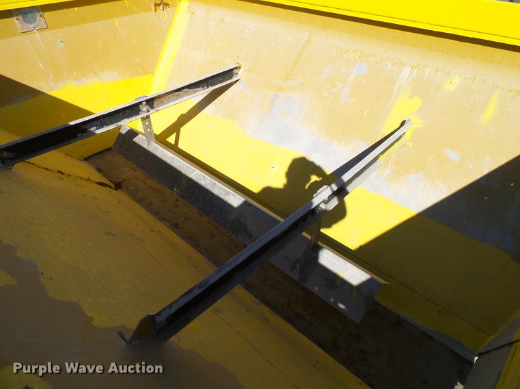 image for item DA6954 1999 Ag-Chem TerraGator 1844 self-propelled applicator