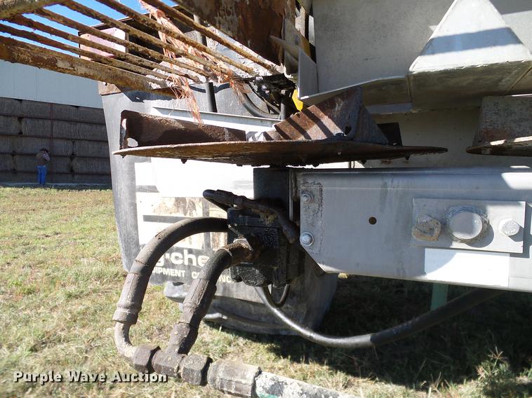 image for item DA6954 1999 Ag-Chem TerraGator 1844 self-propelled applicator