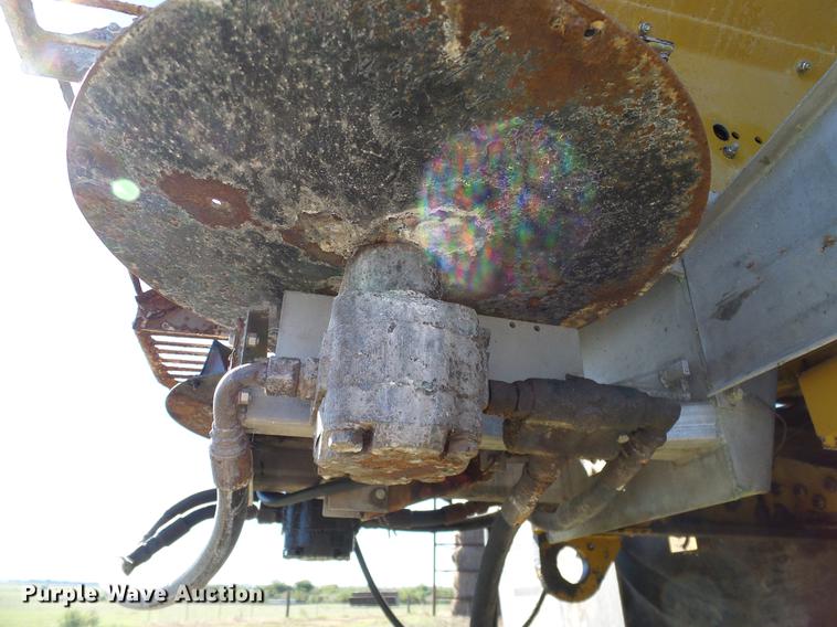 image for item DA6954 1999 Ag-Chem TerraGator 1844 self-propelled applicator