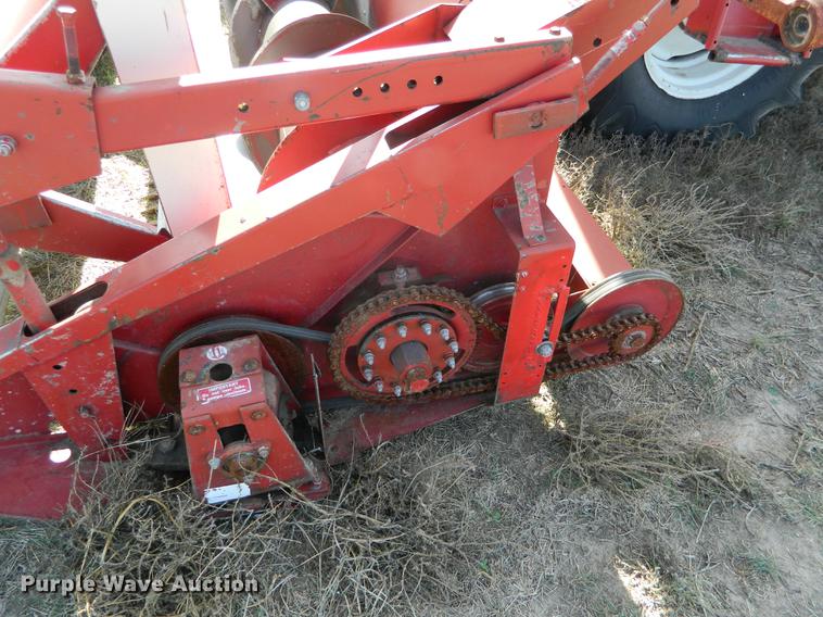 image for item DB1158 International 715 combine