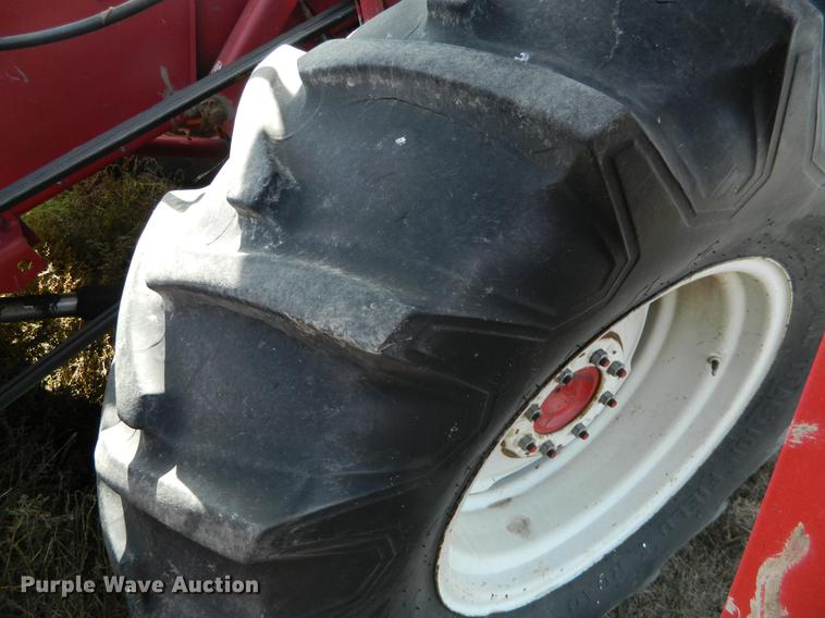 image for item DB1158 International 715 combine