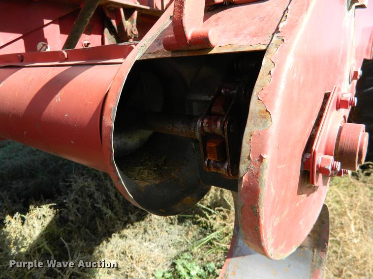 image for item DB1158 International 715 combine