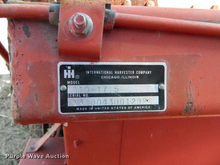 image for item DB1158 International 715 combine