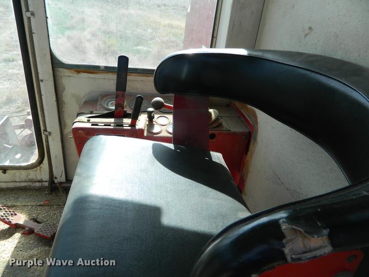 image for item DB1158 International 715 combine