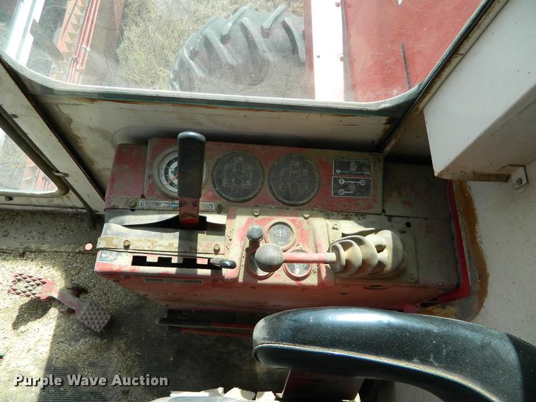 image for item DB1158 International 715 combine