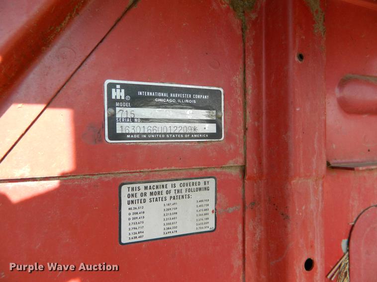 image for item DB1158 International 715 combine