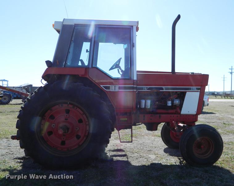 image for item DB1159 1978 International 1086 tractor