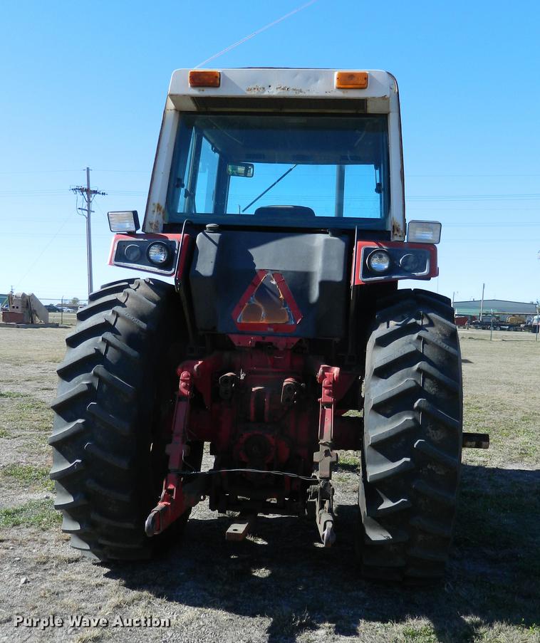 image for item DB1159 1978 International 1086 tractor