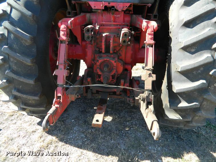 image for item DB1159 1978 International 1086 tractor