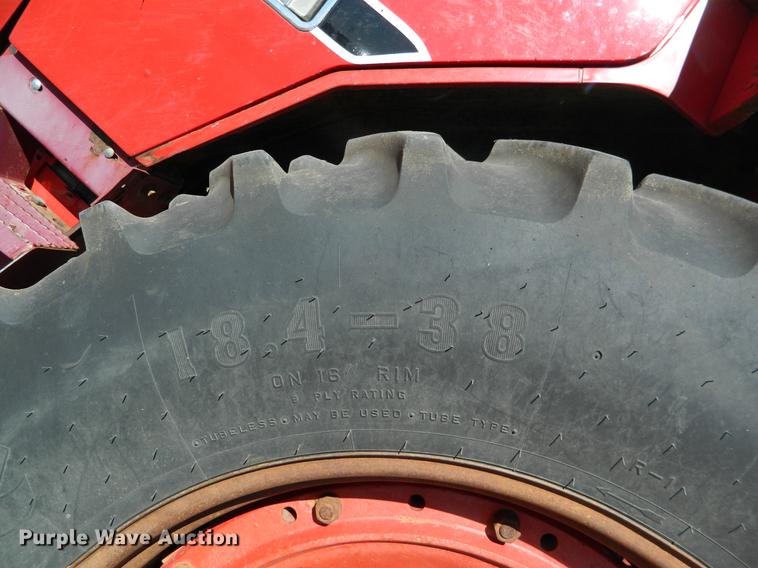 image for item DB1159 1978 International 1086 tractor