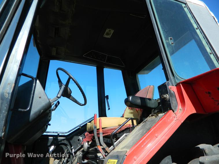 image for item DB1159 1978 International 1086 tractor