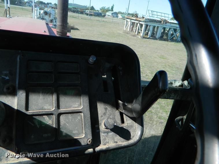 image for item DB1159 1978 International 1086 tractor