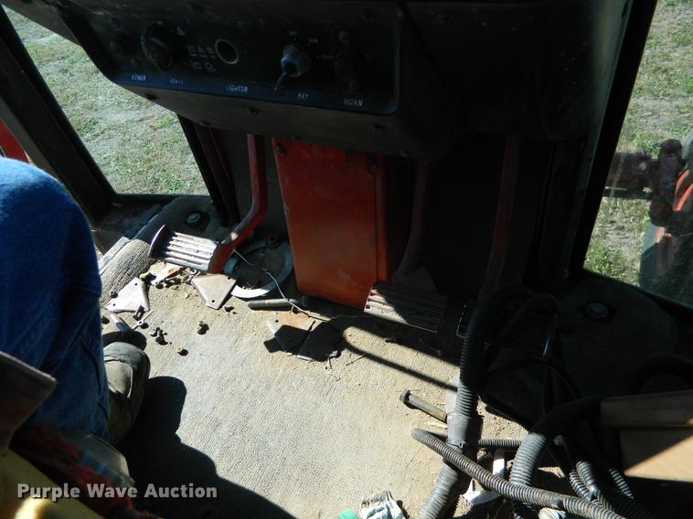 image for item DB1159 1978 International 1086 tractor