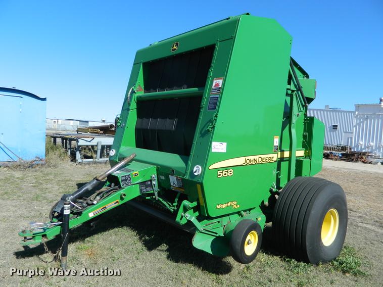 image for item DB1161 2011 John Deere 568 round baler