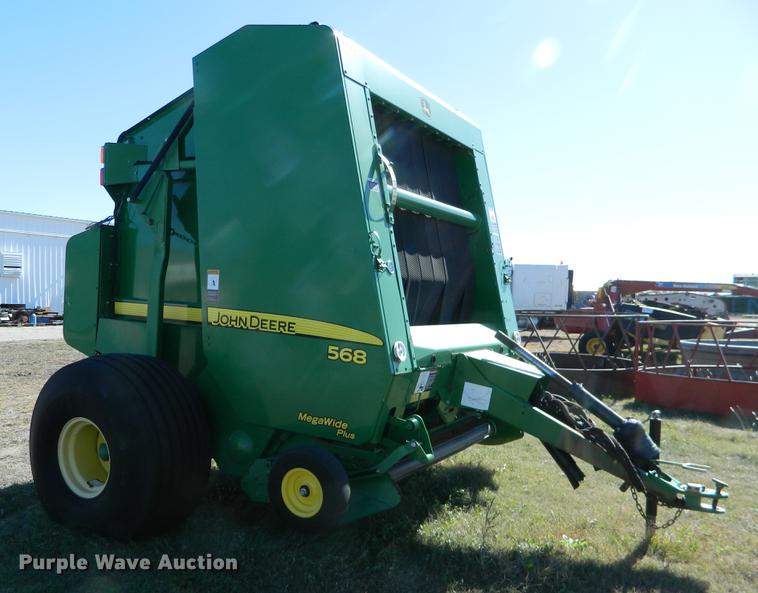 image for item DB1161 2011 John Deere 568 round baler