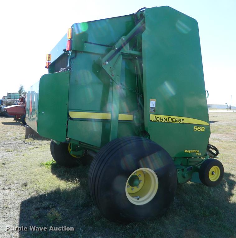 image for item DB1161 2011 John Deere 568 round baler