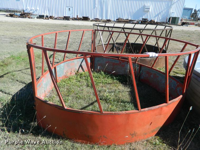 image for item DB1162 (2) round bale feeders