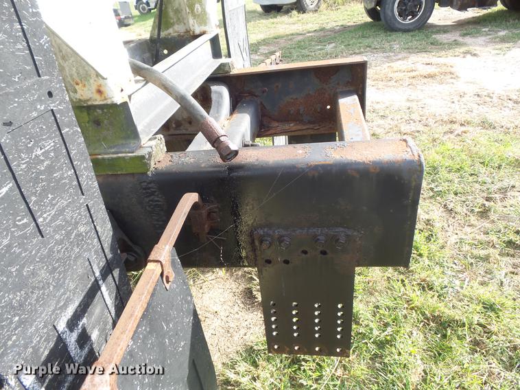 image for item DB6359 1991 Ford L8000 fertilizer tender truck