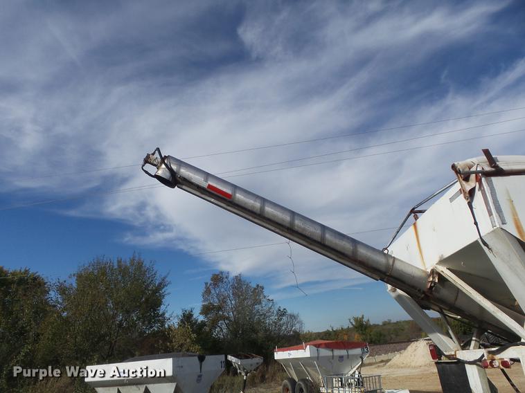 image for item DB6359 1991 Ford L8000 fertilizer tender truck