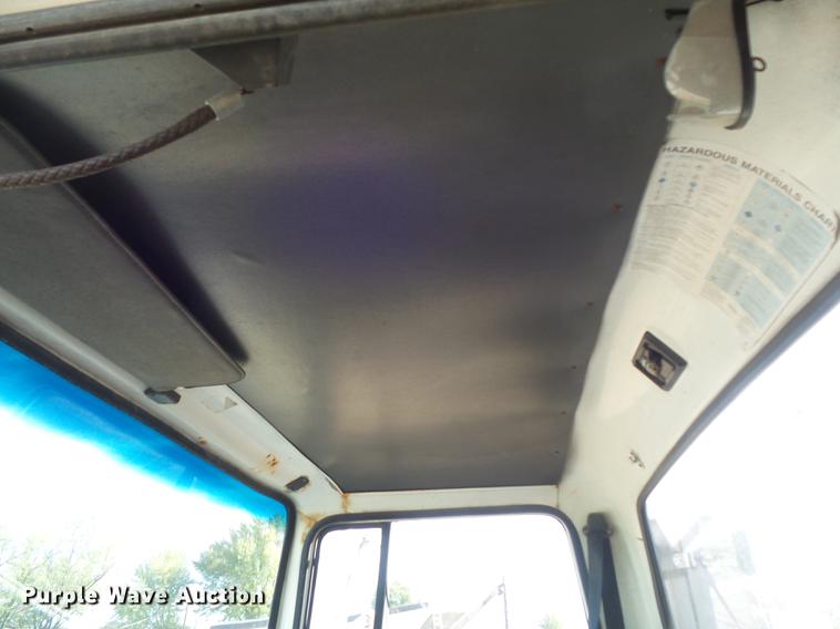 image for item DB6359 1991 Ford L8000 fertilizer tender truck