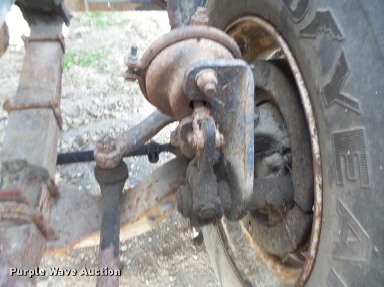 image for item DB6359 1991 Ford L8000 fertilizer tender truck