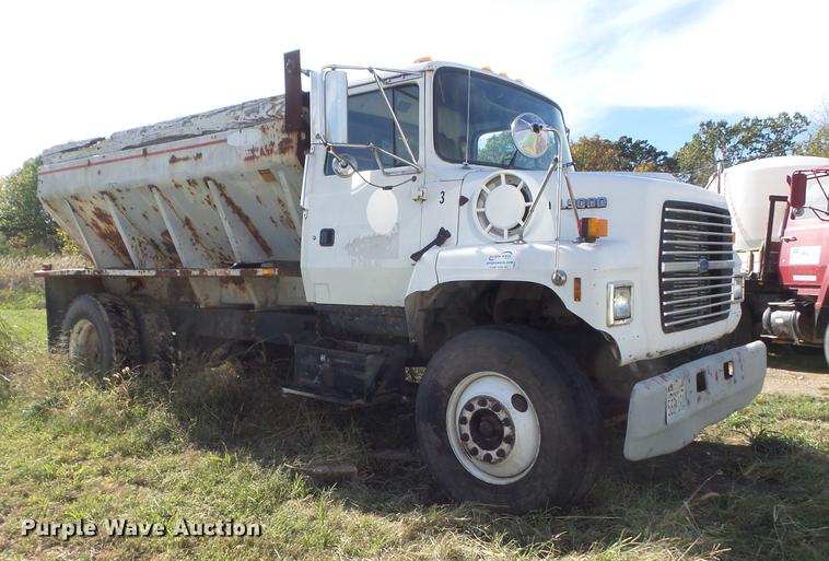 image for item DB6360 1996 Ford L9000 applicator truck