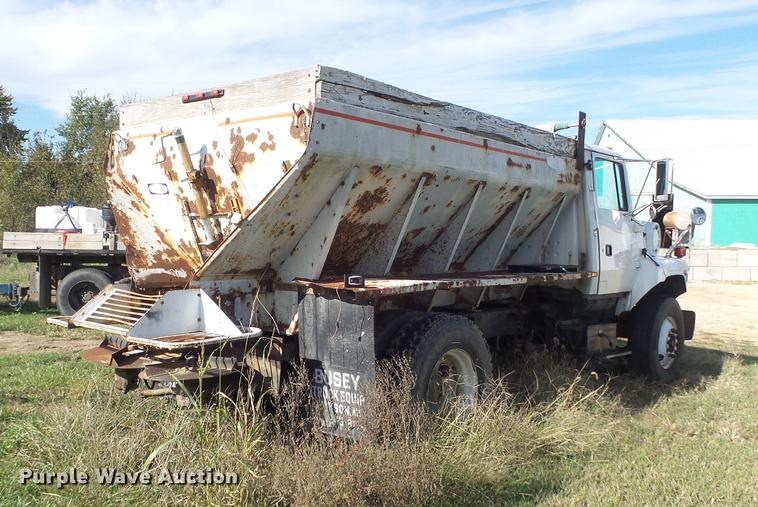 image for item DB6360 1996 Ford L9000 applicator truck