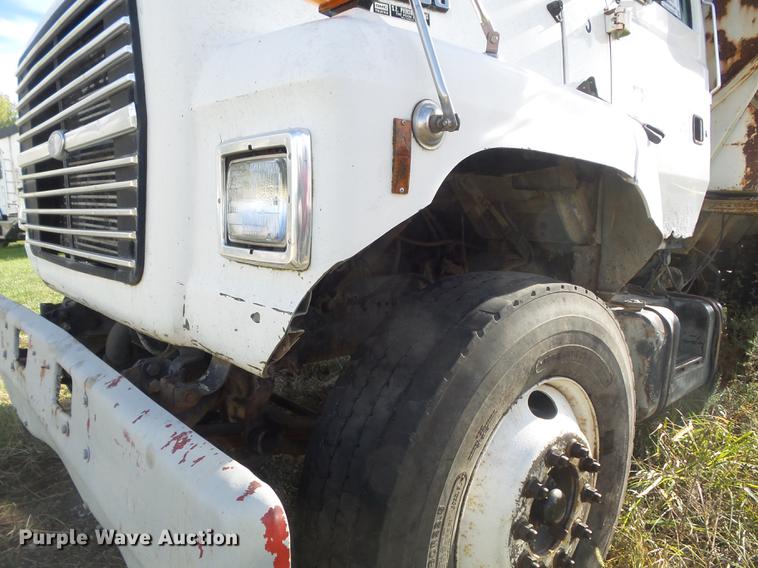 image for item DB6360 1996 Ford L9000 applicator truck