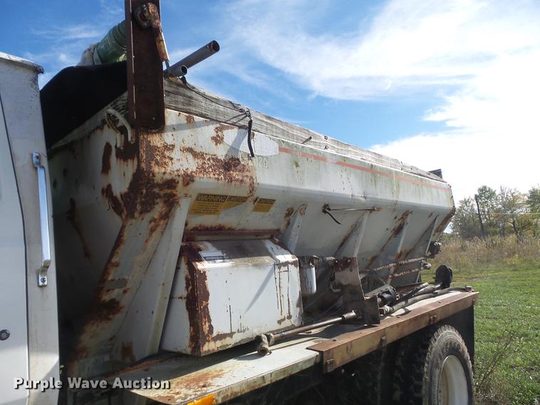 image for item DB6360 1996 Ford L9000 applicator truck