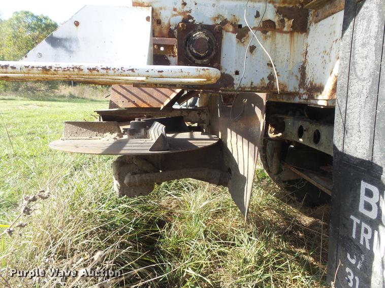 image for item DB6360 1996 Ford L9000 applicator truck