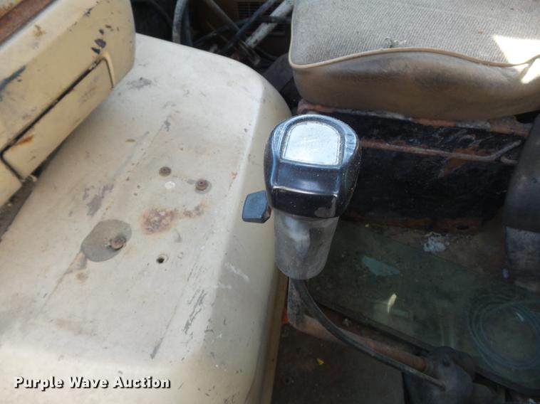 image for item DB6360 1996 Ford L9000 applicator truck