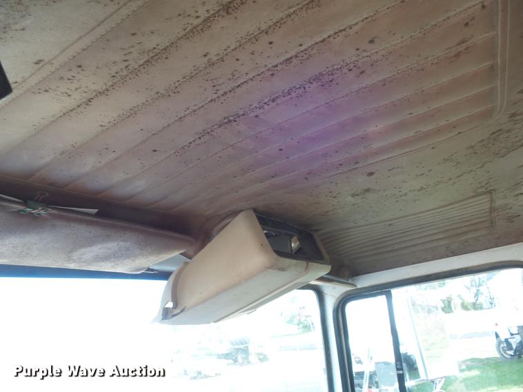 image for item DB6360 1996 Ford L9000 applicator truck