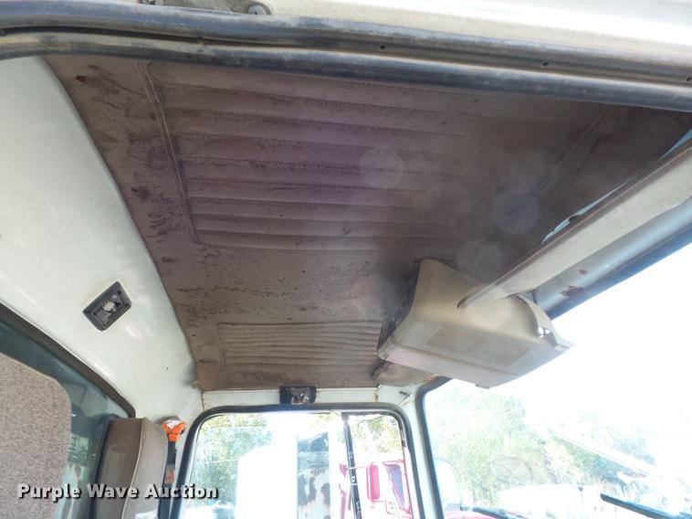 image for item DB6360 1996 Ford L9000 applicator truck