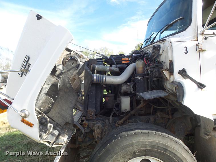 image for item DB6360 1996 Ford L9000 applicator truck