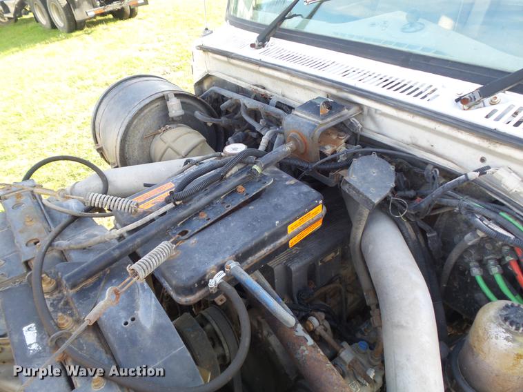 image for item DB6360 1996 Ford L9000 applicator truck