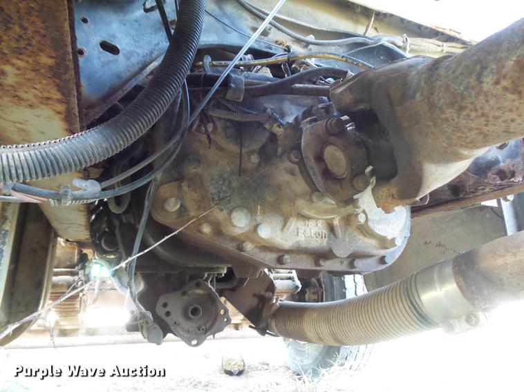 image for item DB6360 1996 Ford L9000 applicator truck