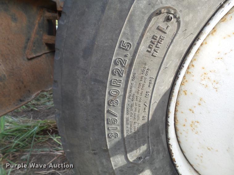 image for item DB6360 1996 Ford L9000 applicator truck