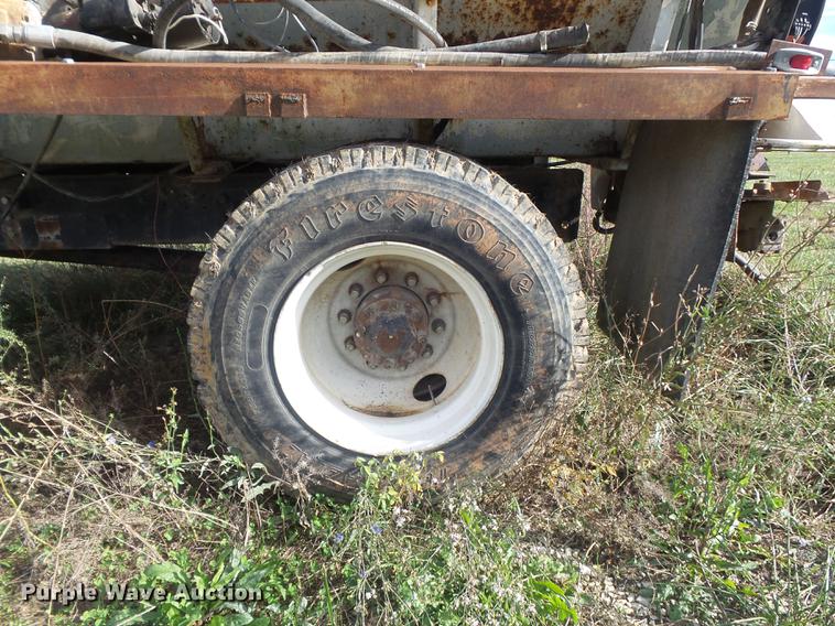 image for item DB6360 1996 Ford L9000 applicator truck