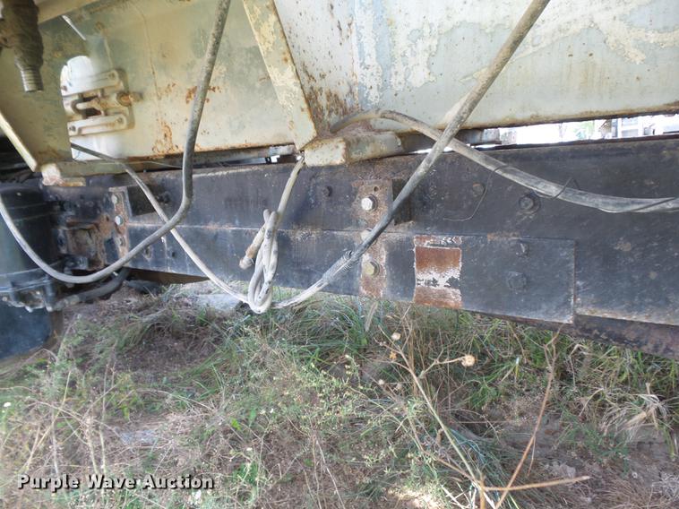 image for item DB6360 1996 Ford L9000 applicator truck