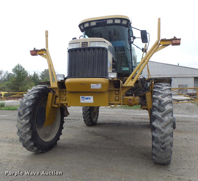 image for item DB9981 2006 Ag-Chem RoGator 874 self-propelled sprayer