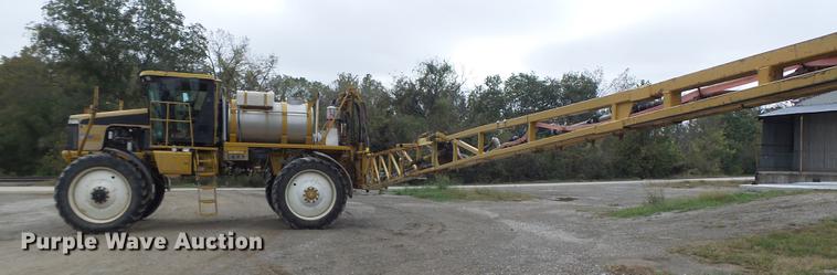 image for item DB9981 2006 Ag-Chem RoGator 874 self-propelled sprayer