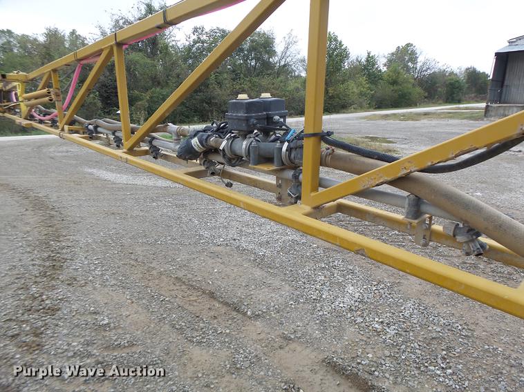 image for item DB9981 2006 Ag-Chem RoGator 874 self-propelled sprayer