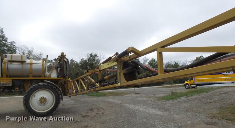 image for item DB9981 2006 Ag-Chem RoGator 874 self-propelled sprayer