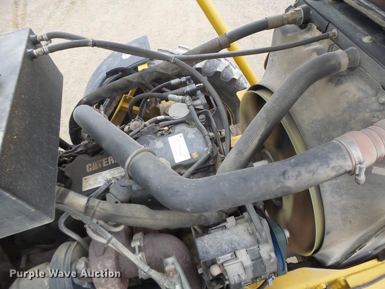 image for item DB9981 2006 Ag-Chem RoGator 874 self-propelled sprayer