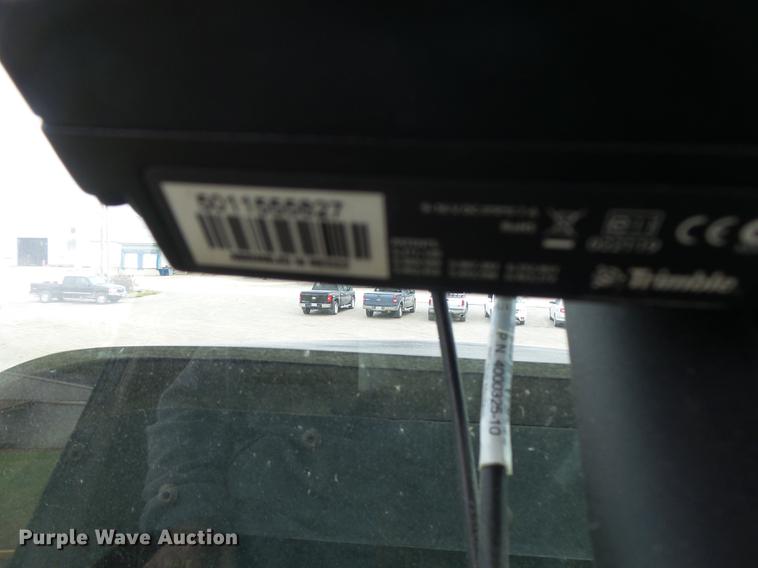 image for item DB9981 2006 Ag-Chem RoGator 874 self-propelled sprayer