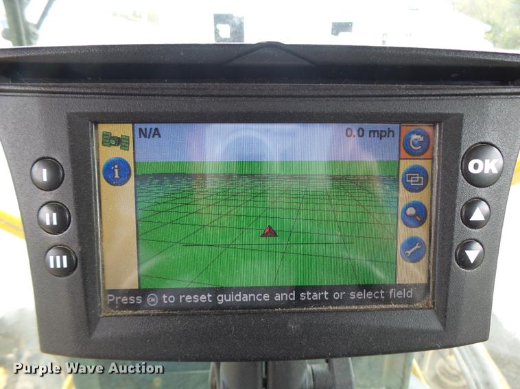 image for item DB9981 2006 Ag-Chem RoGator 874 self-propelled sprayer