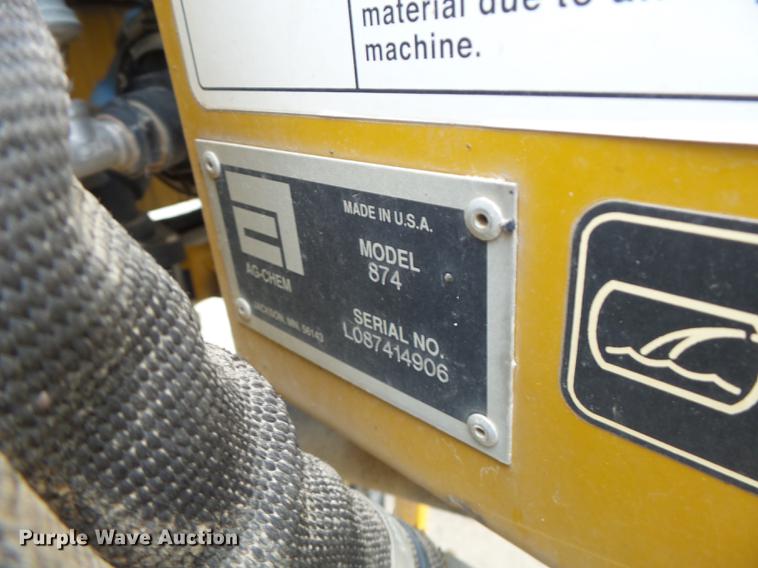 image for item DB9981 2006 Ag-Chem RoGator 874 self-propelled sprayer