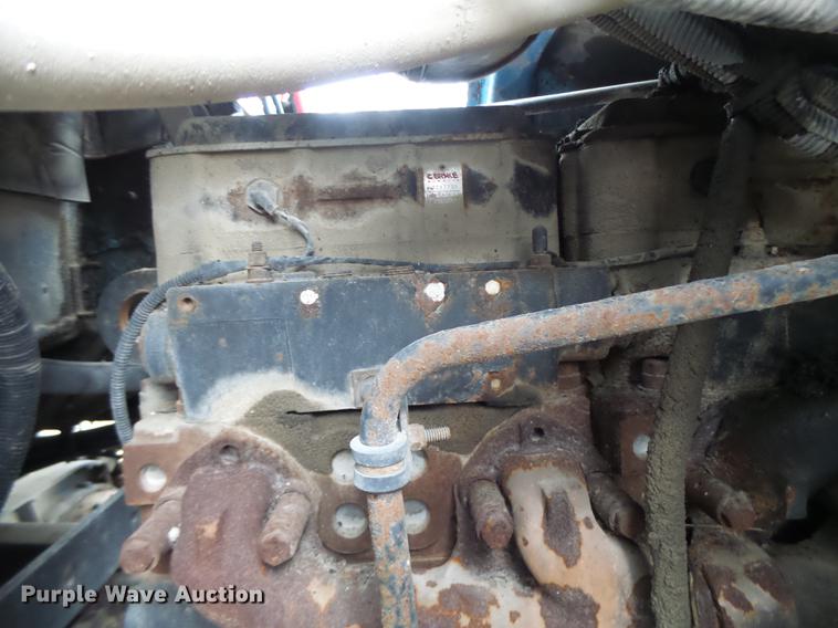 image for item DB9982 1995 Freightliner FLD tank truck