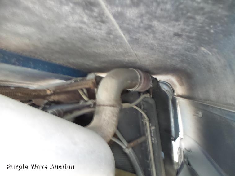 image for item DB9982 1995 Freightliner FLD tank truck