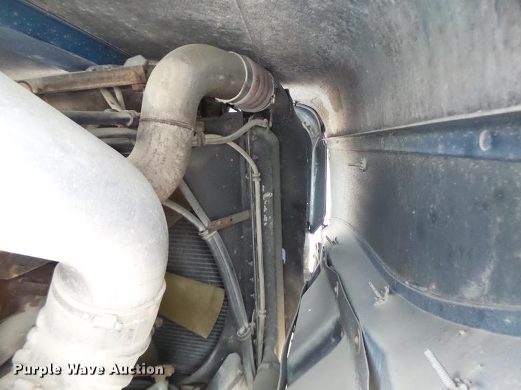 image for item DB9982 1995 Freightliner FLD tank truck